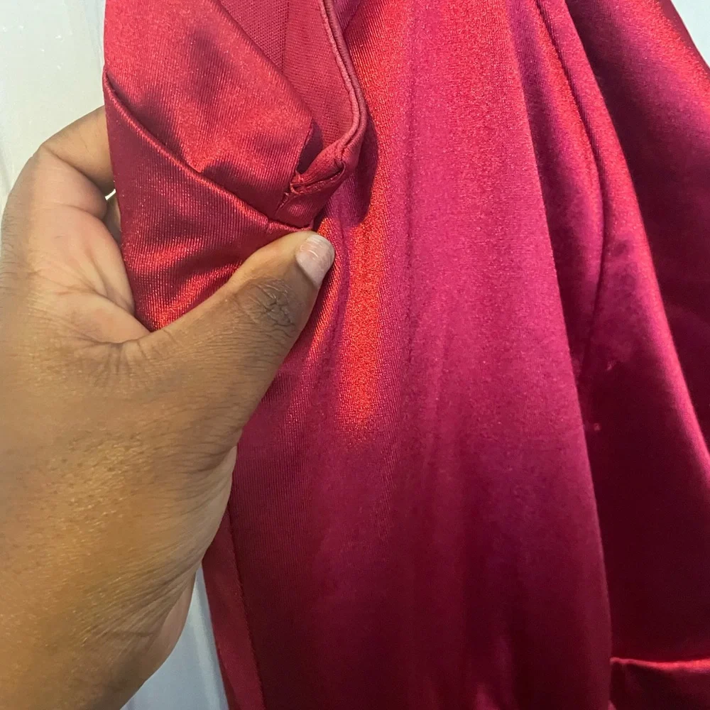 Red windsor dress with lace up back - Picture 3 of 5